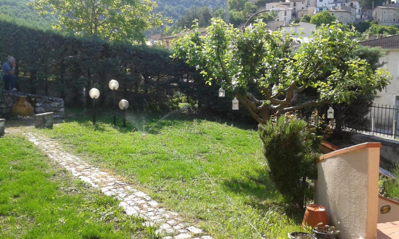 Villa Rosa Caporciano Exterior foto